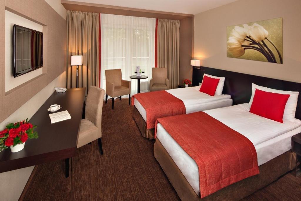 Z-Hotel Business & Spa オトフォツク エクステリア 写真