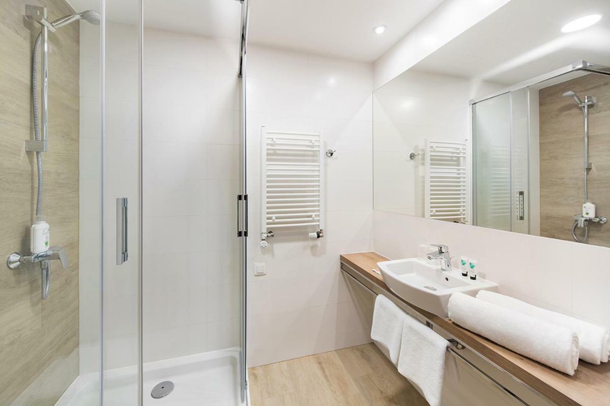 Z-Hotel Business & Spa オトフォツク エクステリア 写真